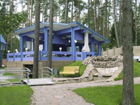 Zahradní domek v netradičním barevném provedení