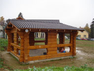 Sestavený altán se sřechou